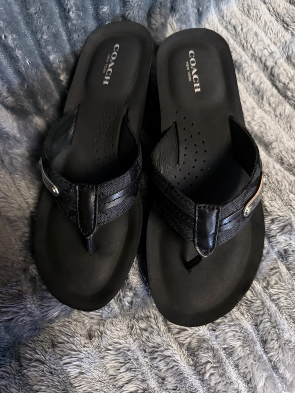 NWOT Coach Black Leather and Fabric Flip Sandals